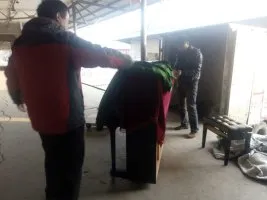 钢琴搬运.webp