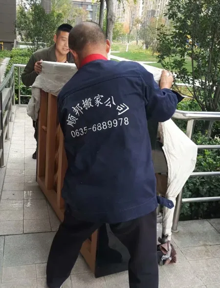聊城专业钢琴搬运.webp