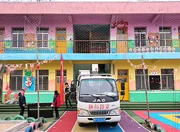 聊城蒋官屯学校搬家现场